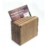 Display aus Altholz für Prospekte