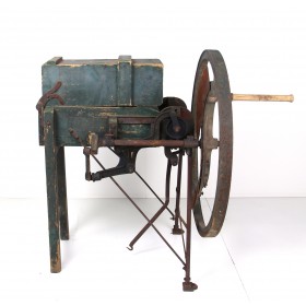 Antiker Strohhäcksler / Strohhaspel 