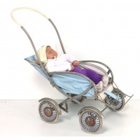 Alter Puppenwagen